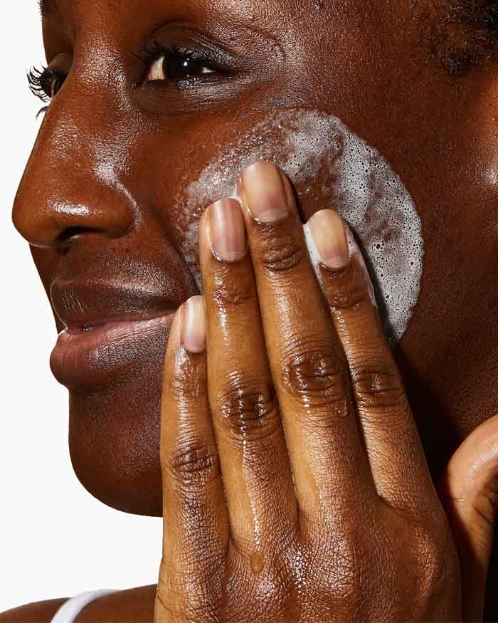 CeraVe -SA Smoothing Cleanser - Nura Beauty
